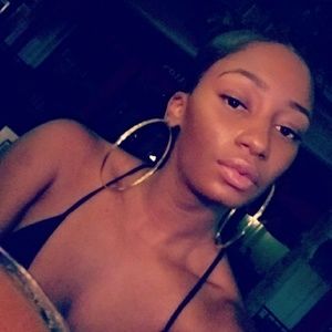 Meet your Posher, Rhayven